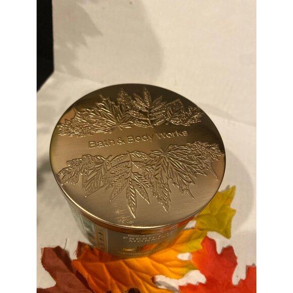 Bath &  Body Works “Fresh Fall Morning” New 3 Wick Candle - Picture 4 of 7
